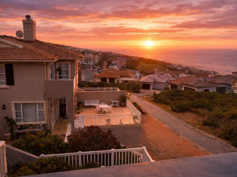 4 Bedroom Property for Sale in Pinnacle Point Golf Estate Western Cape